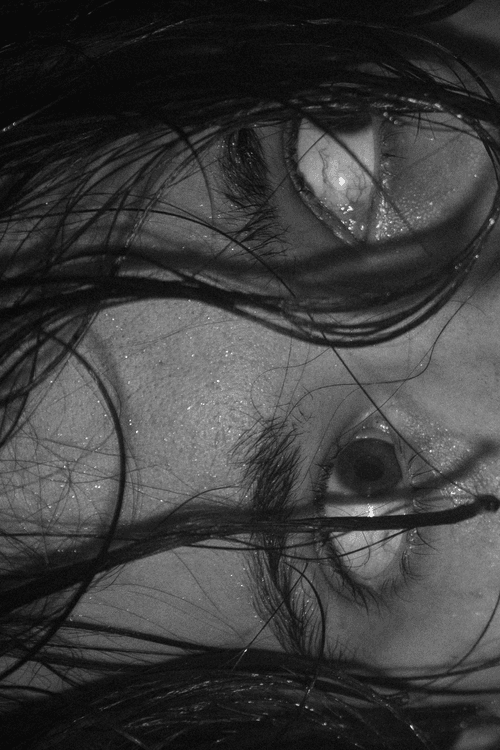 true eyes find the identity