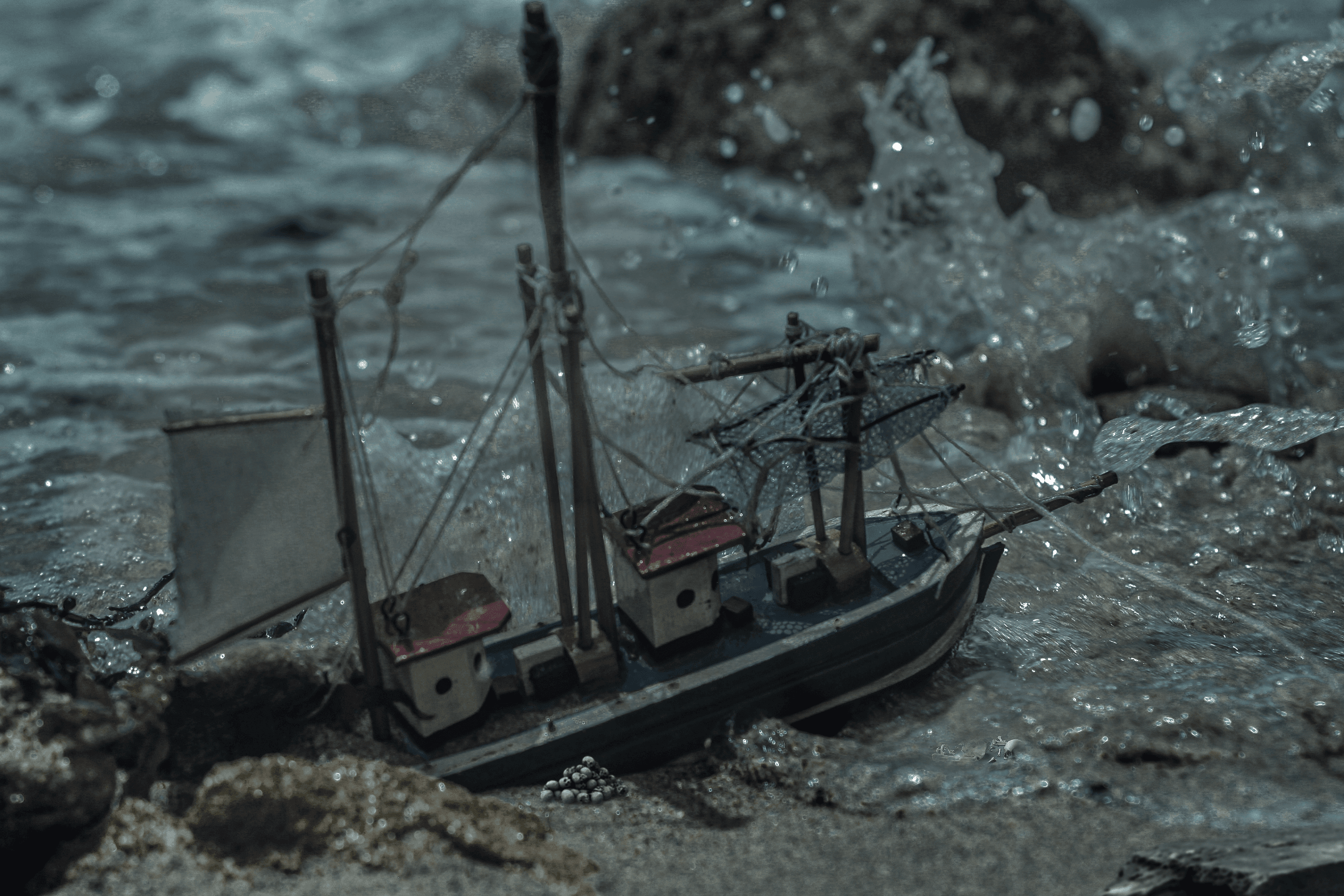 Scale model photography (Abandoned Boat)