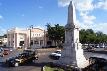 Glorieta en Avenida Montejo