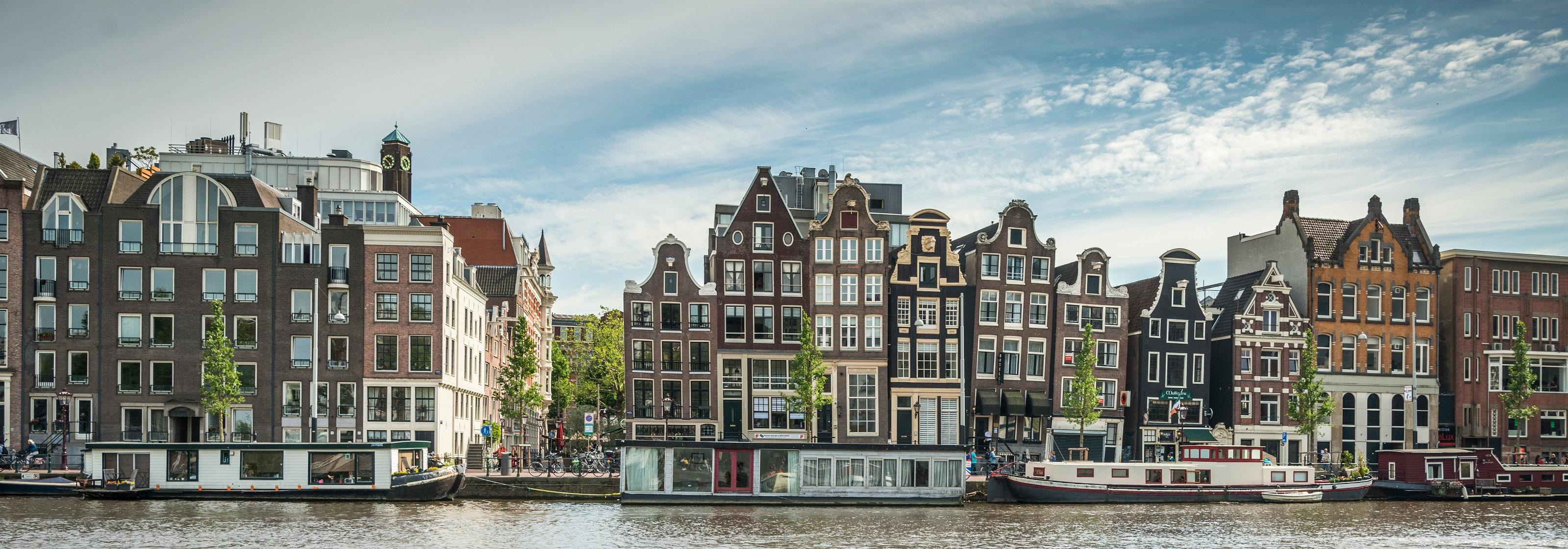 AmsterdamSquare 橫幅