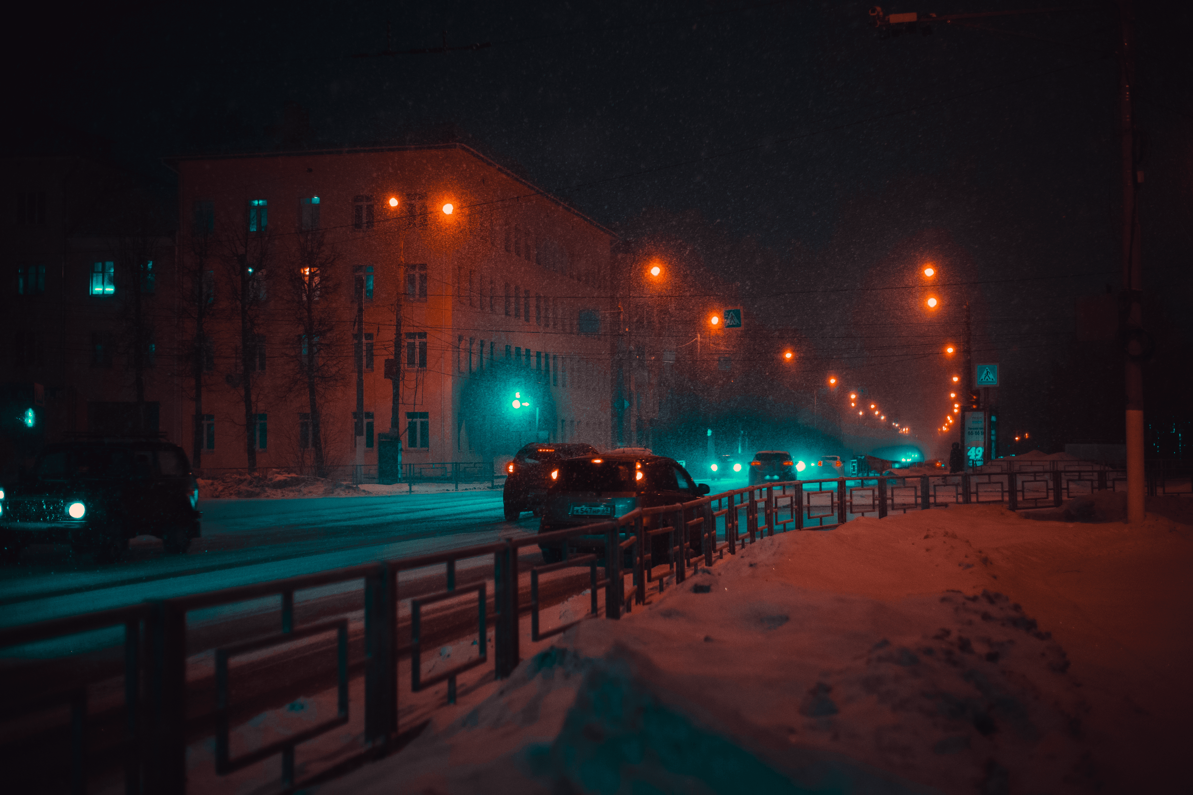 Red.Street.Snowfall
