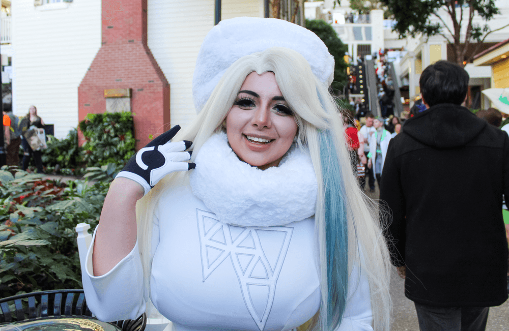 Momokun Cosplay Melony Pokemon Shield CountChrisdo