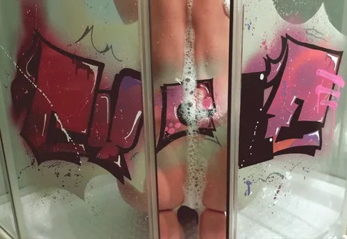 BodyArt - Graffiti Girl Gif #1