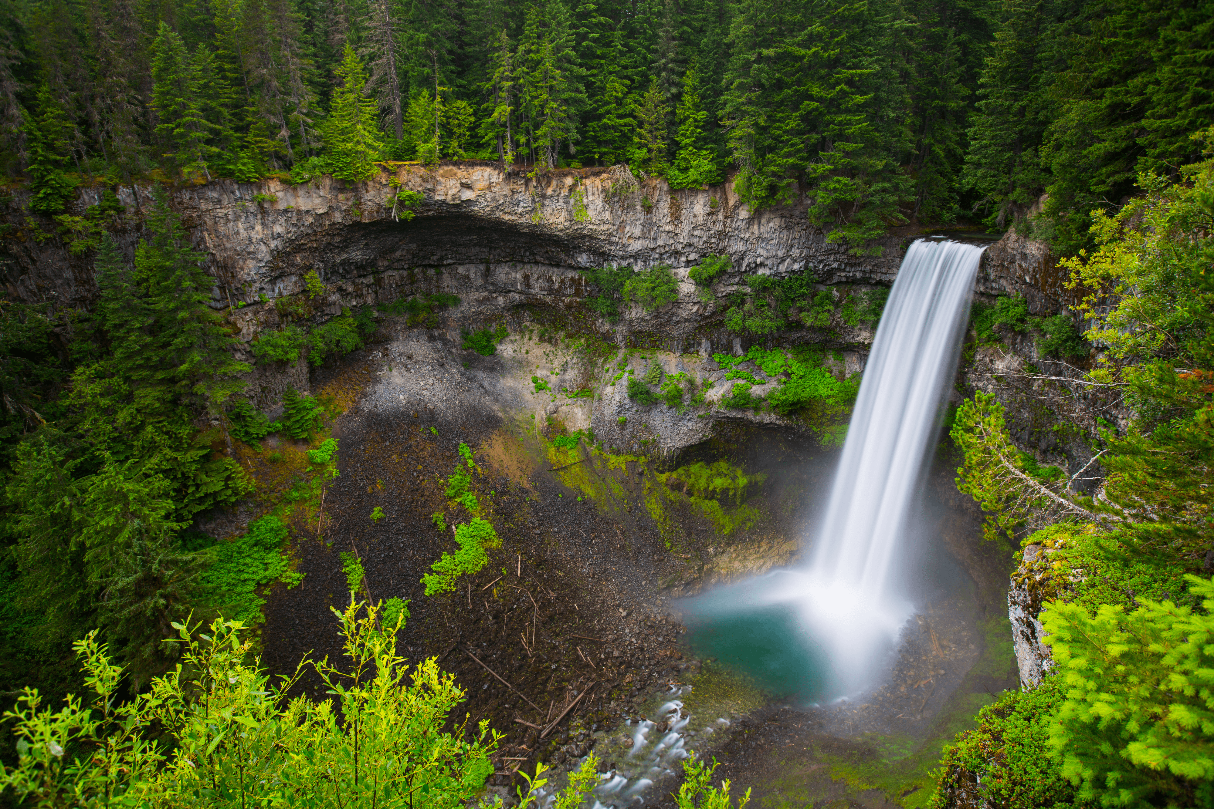 Stunning waterfall within green surroundings