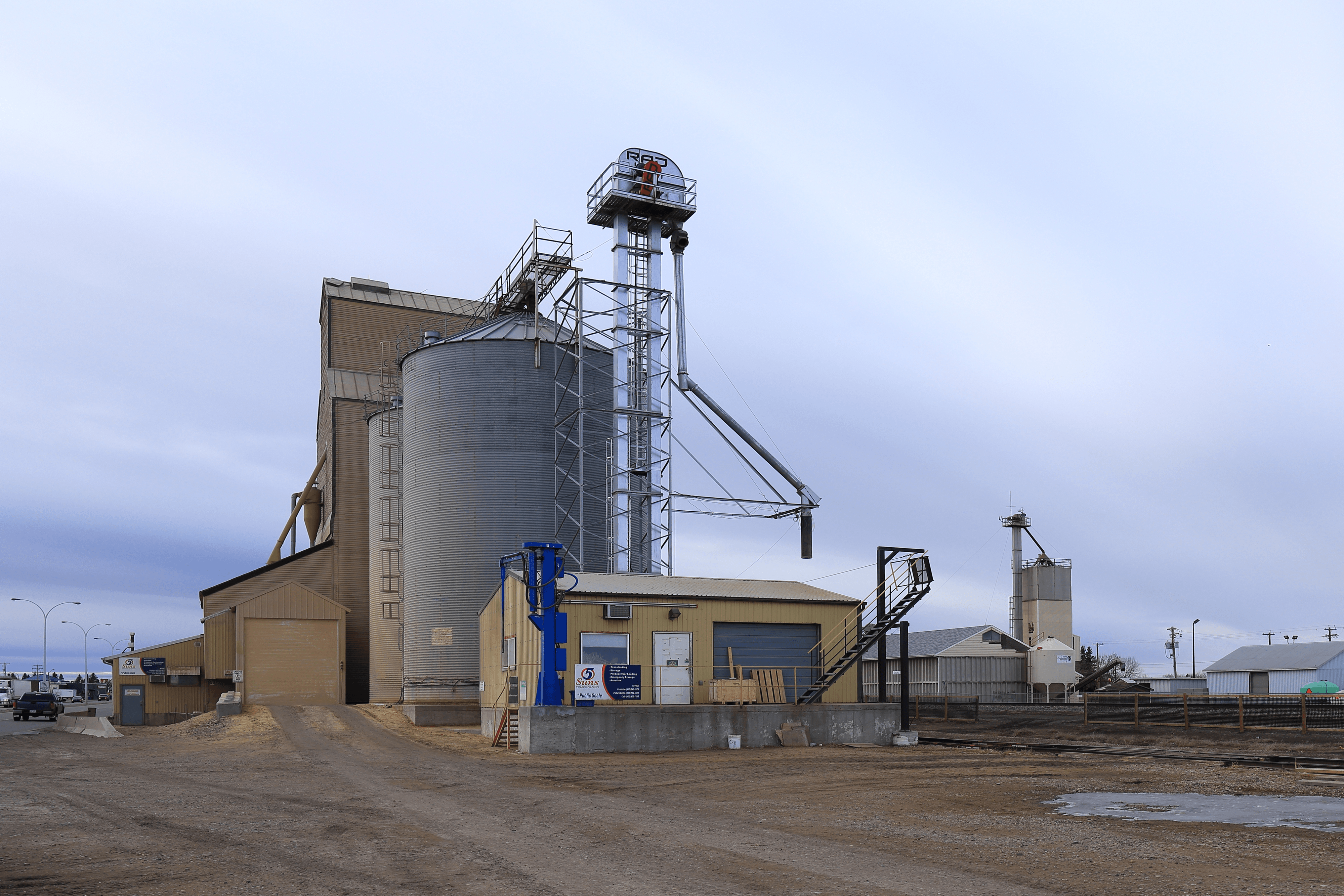 Coaldale Alberta Grain Elevator