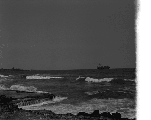 BRAVE SEA AT THE MALECÓN//