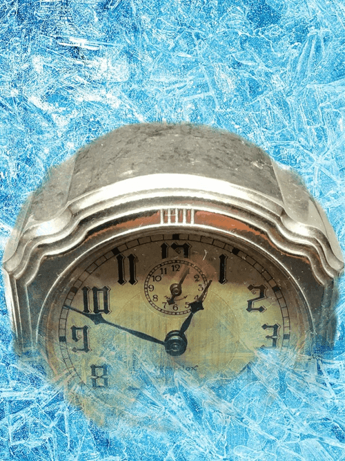 Frozen in time www.crypto-casa.com vintage alarm clock westclox  #5