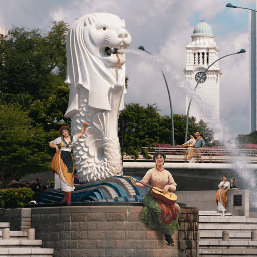 Visitor #250: Chilling by the Merlion