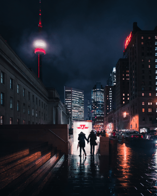 Sleepless Streets #037 Urban Romantic