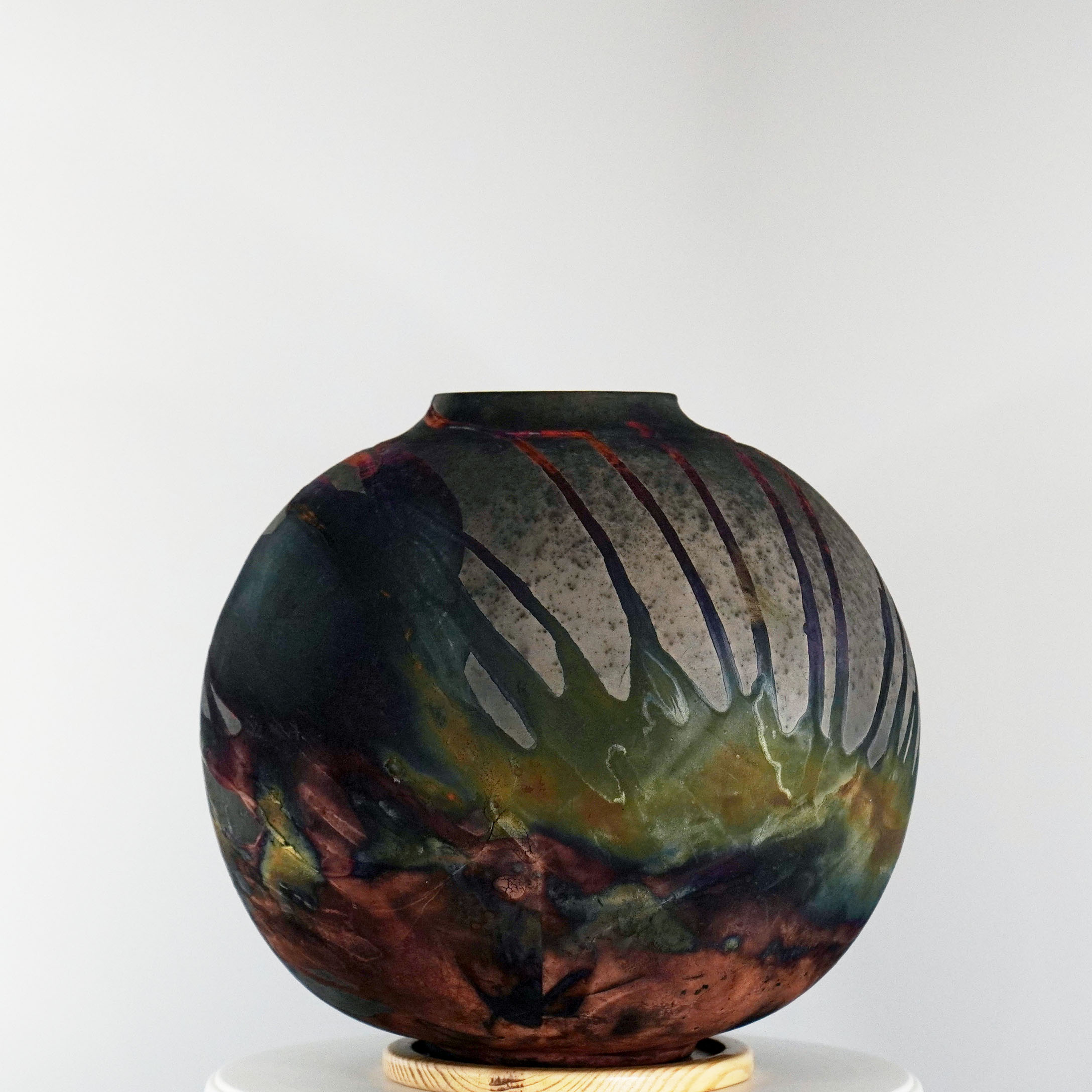 RAAQUU Full Copper Matte Large Globe Ceramic Art Vase S/N0000240