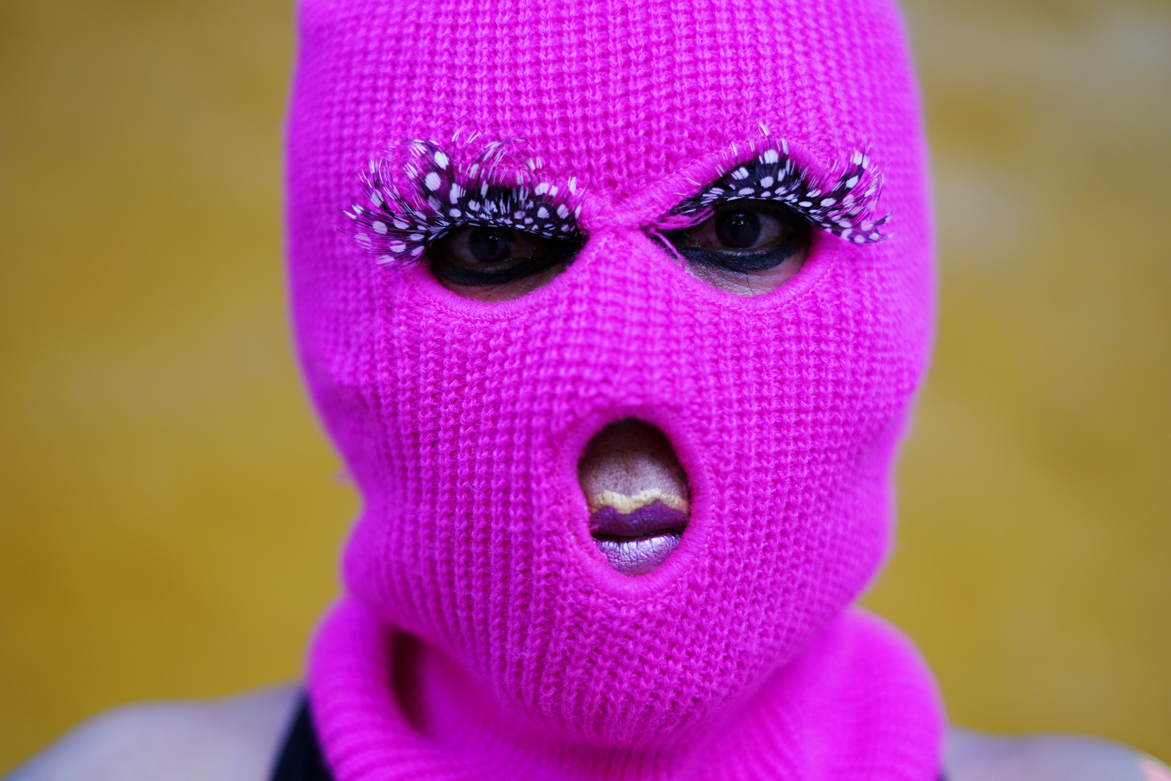 Pink Hoods 034 - Glam