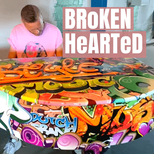 BRoKEN HeARTeD