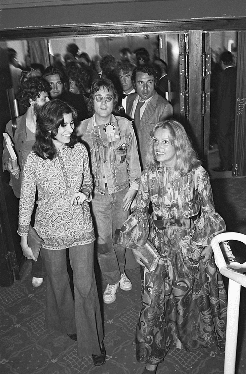 14 - John Lennon and Jeanne Moreau, 1971