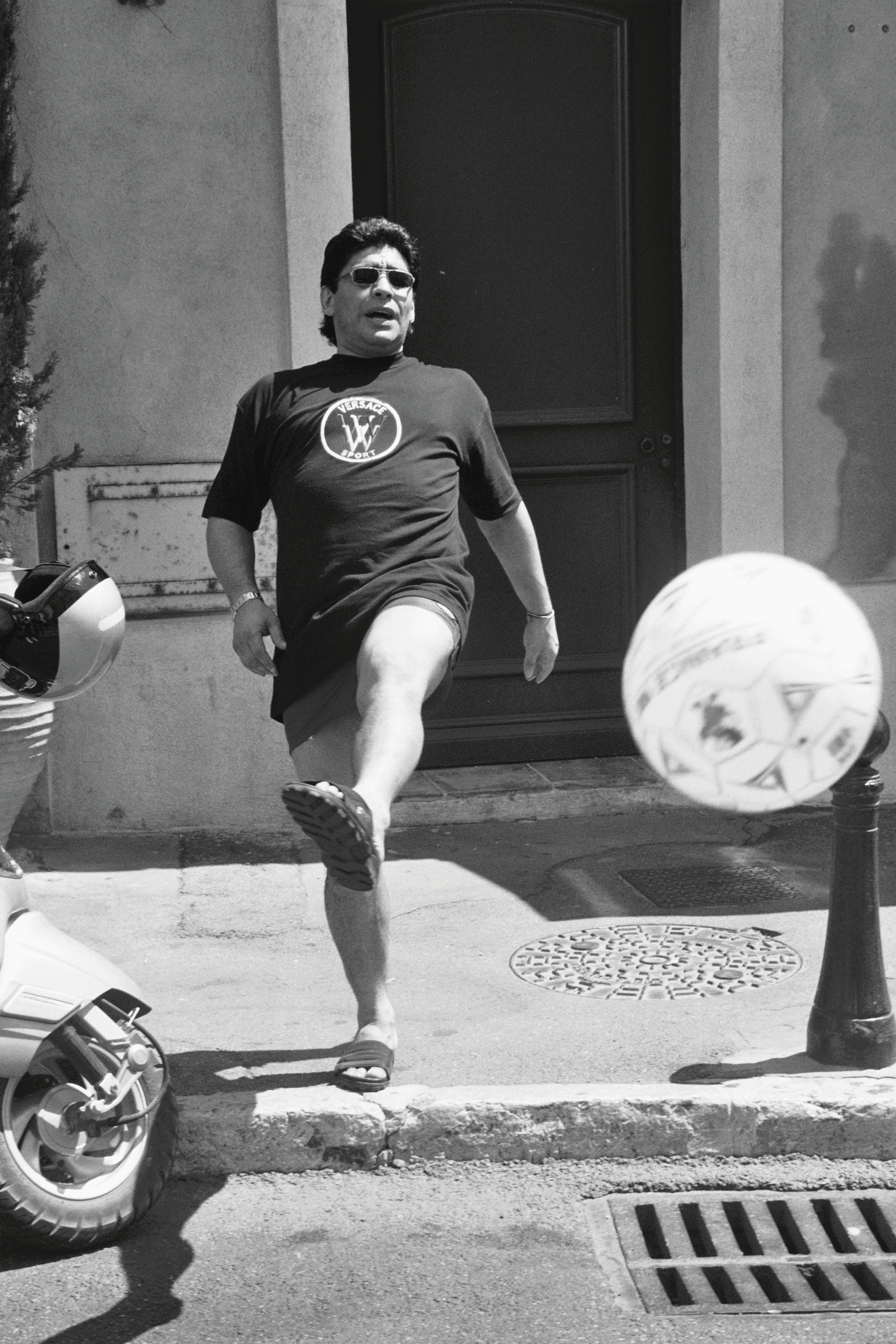 107 - Diego Maradona, 1998