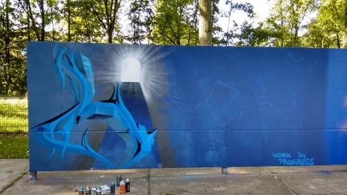 .15 "LIGHT AT THE END OF THE TUNNEL", aerosol on steel panel. (animated gif), Lucky Lucy van Delft.
