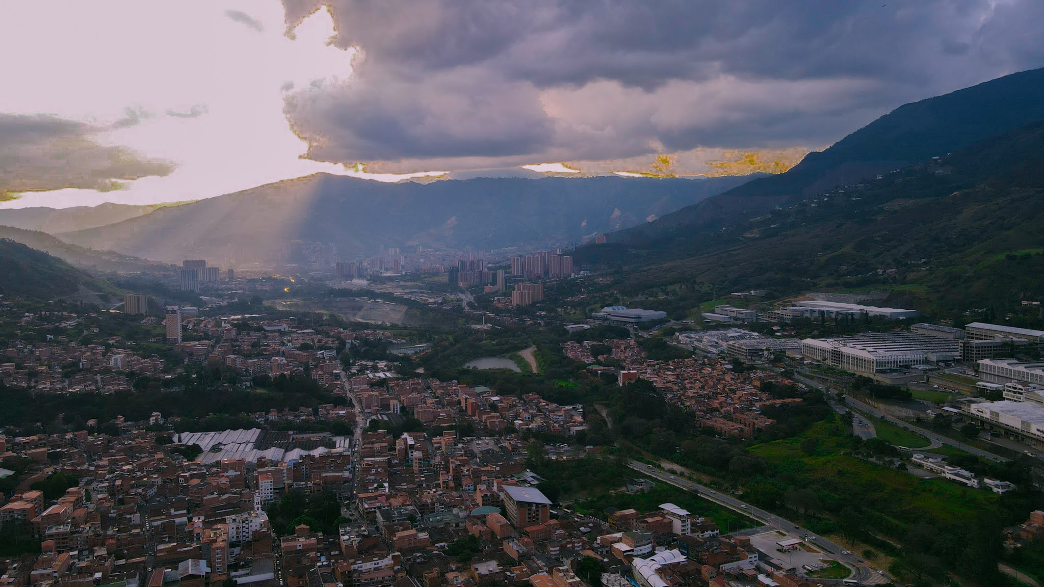 Fotografias de la cuidad de Medellin - Collection | OpenSea