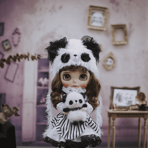 Monochrome Panda #041 🐼