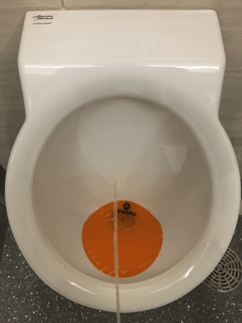 Urinal 17