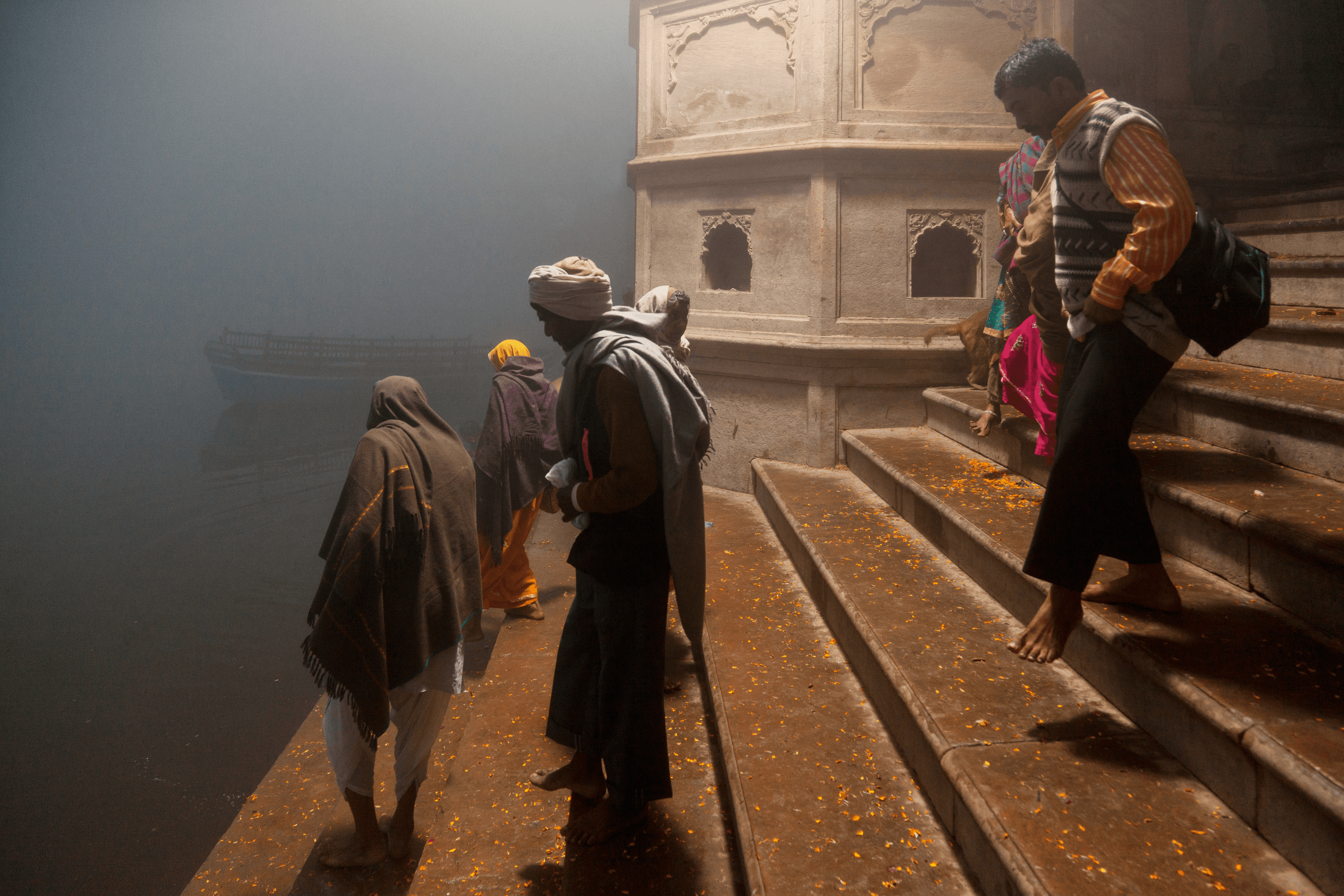 Descending to Yamuna River, The steps leading down to the Yamuna River #5/8