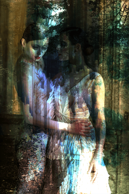 Haunted Angels // Aelrie and Makaela 