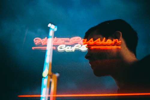 Neon Life #33 - Auto Passion Café