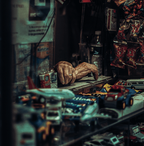 Hidden Stories, Chapter One - Sight of Hand