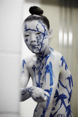 Xie Rong's Performative Body collection image