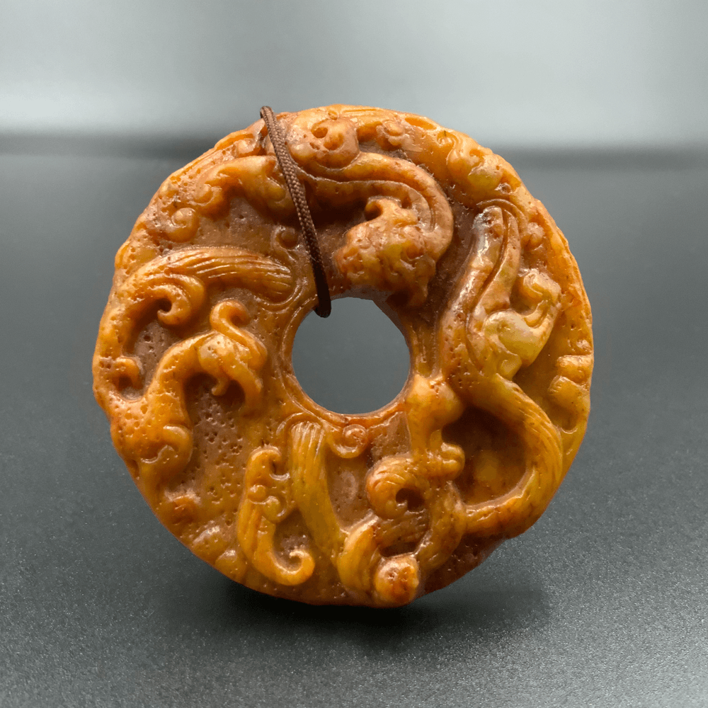 Yellow jade ‘dragon’ bi disc, Han Dynasty 漢代螭龍玉璧 - Antique #4423719473 ...